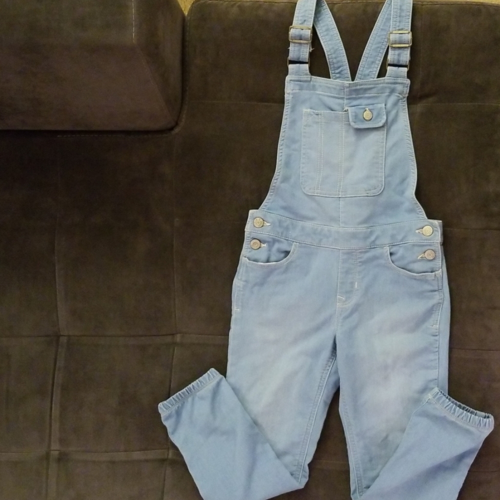 ⛔️SOLD⛔️Gap light blue jean overalls